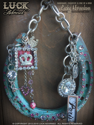 PARIS, JE T'AIME - Lucky Horseshoe